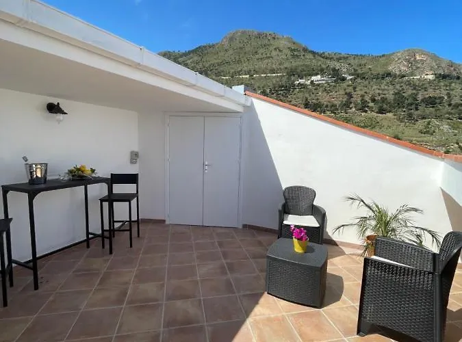 L'agnuni * 카스텔라마레델골포